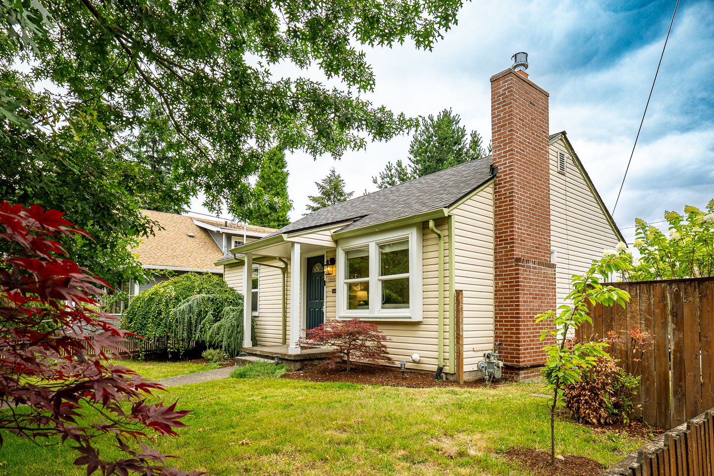 5806 NE 32nd Pl exterior